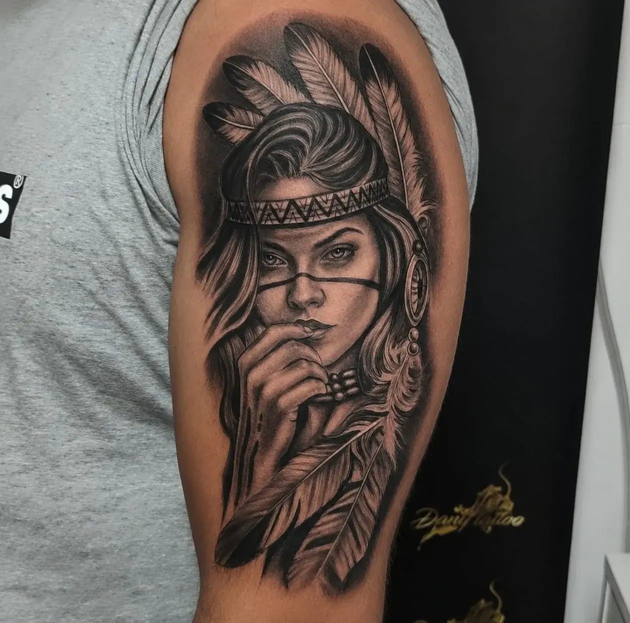 Black & grey de Buddha Tattoo Vallecas
