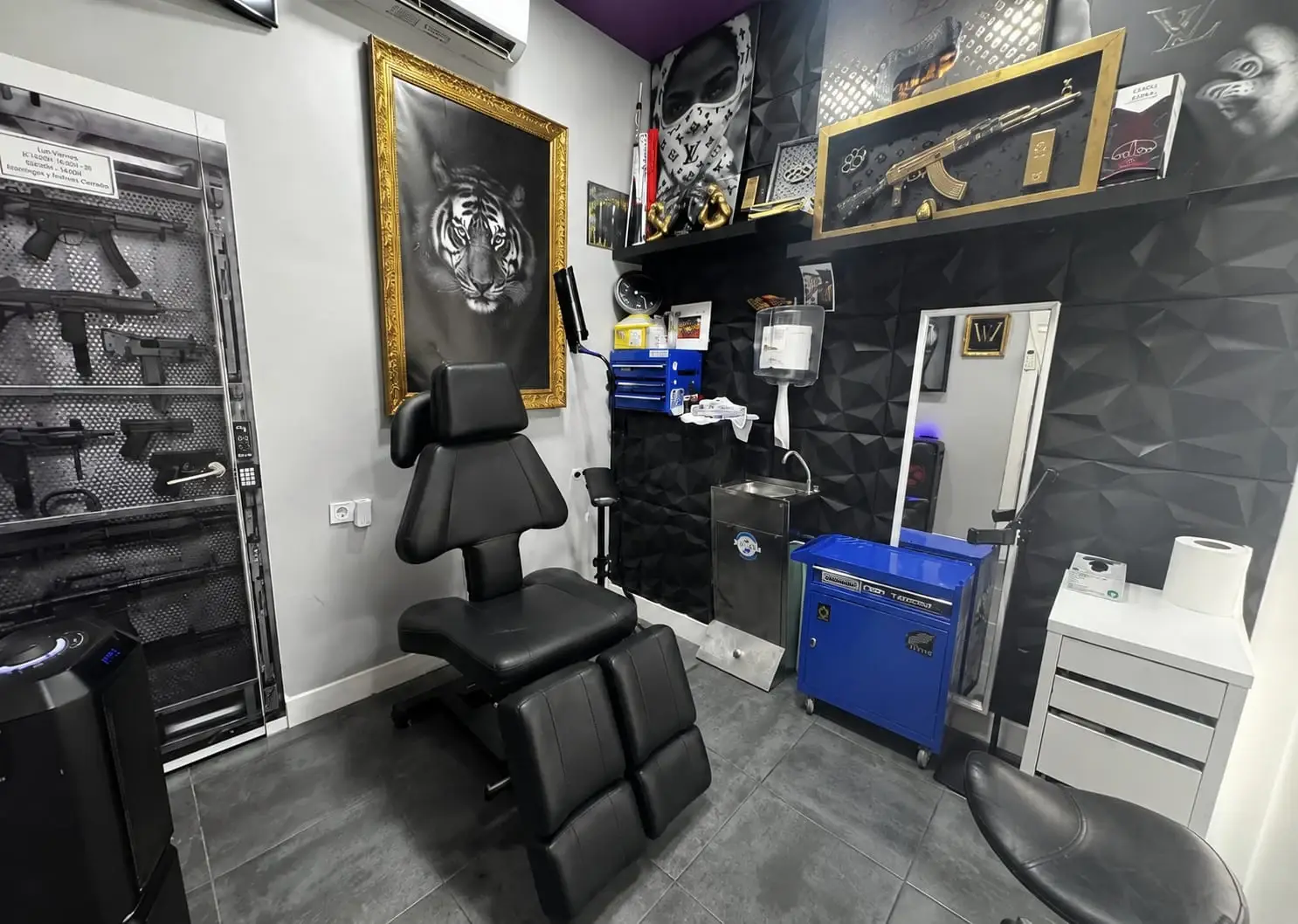 Zona de trabajo de Buddha Tattoo Vallecas